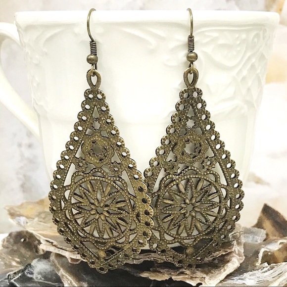 Fashion Jewelry Jewelry - BOGO💫Boho Bronzed Filigree Dangles